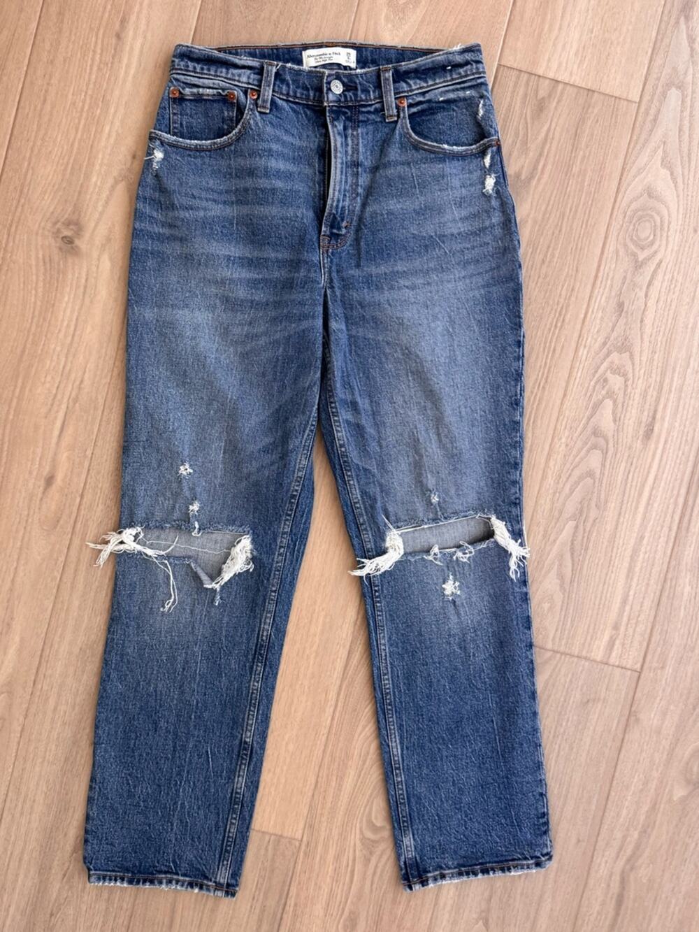 Abercrombie & Fitch “the 90s straight ultra high rise” curve love jeans